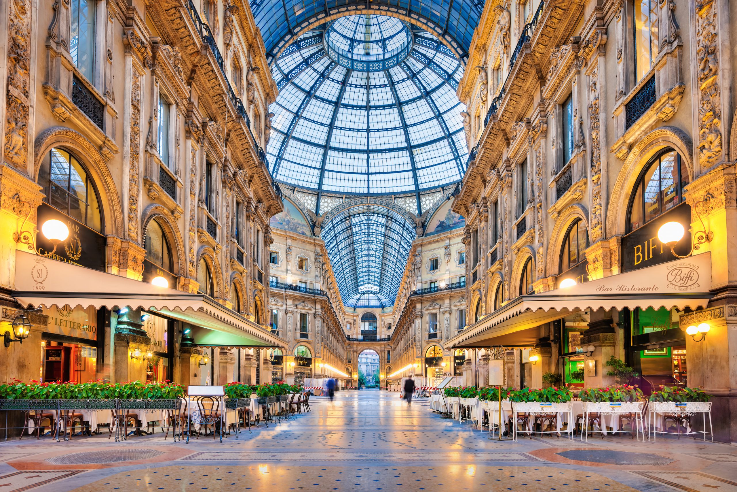 Galleria Vittorio Emanuele II Arcade Downtown Milan Italy Restaurants